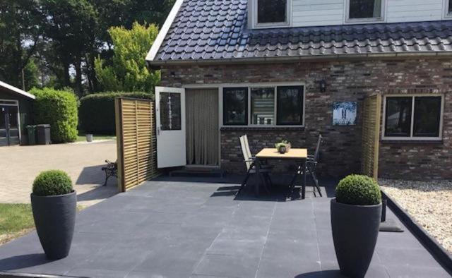 Skoallehus Vakantiewoning Noordwolde  Eksteriør billede